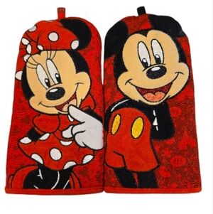VTG DISNEY PARKS MICKEY MOUSE AND MINNIE MOUSE POTHOLDERS.